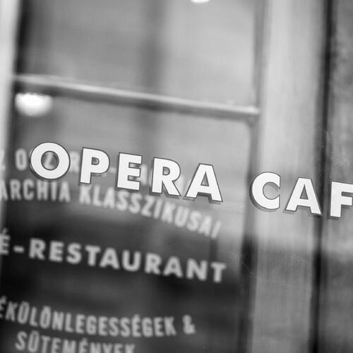 Opera Café galéria