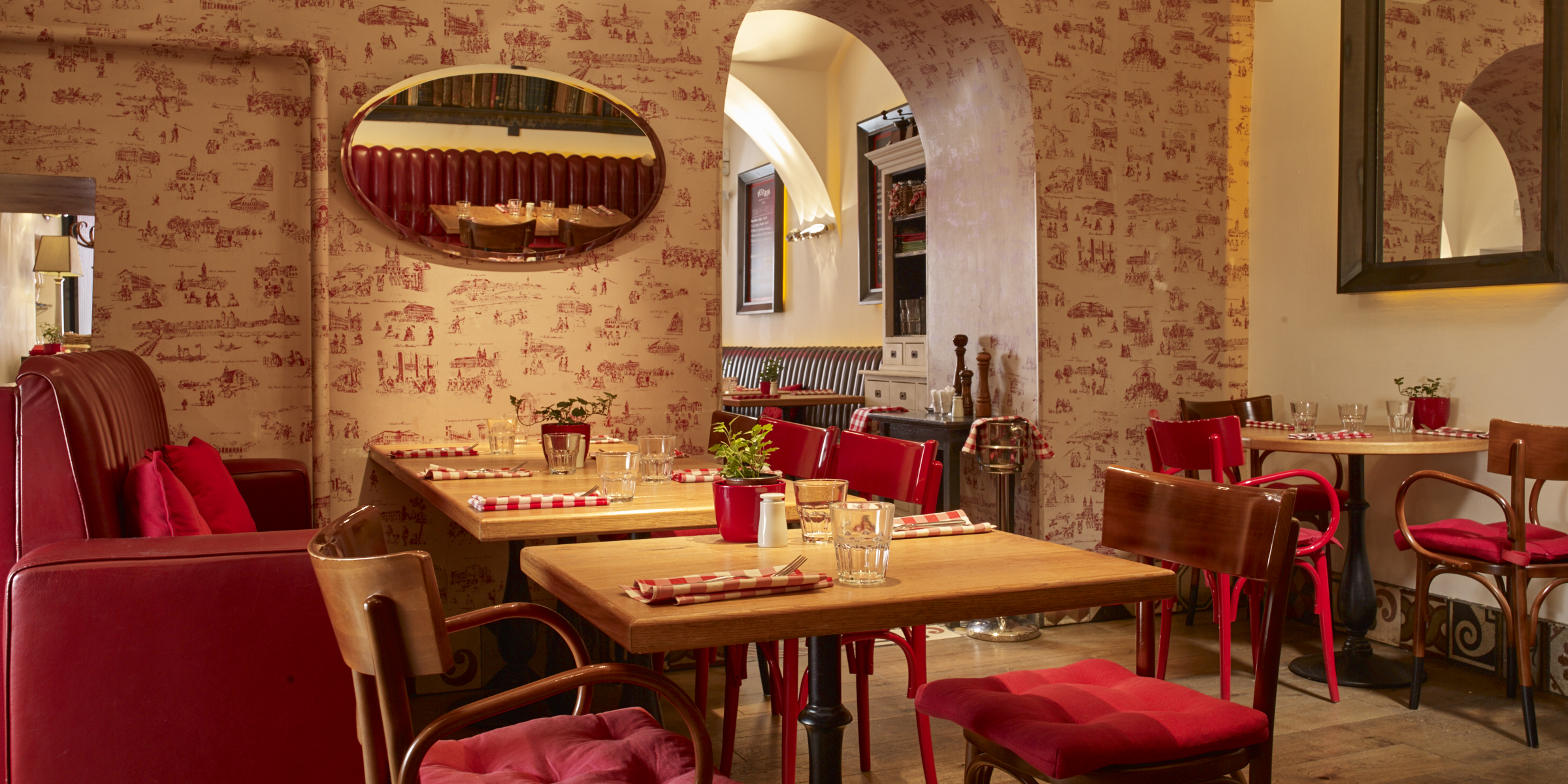 Üzleti megbeszélés helyszínek Budapesten étteremben