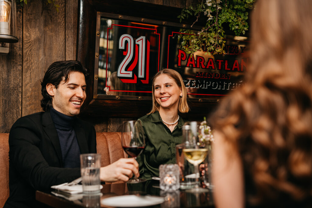 Hungarian dining etiquette